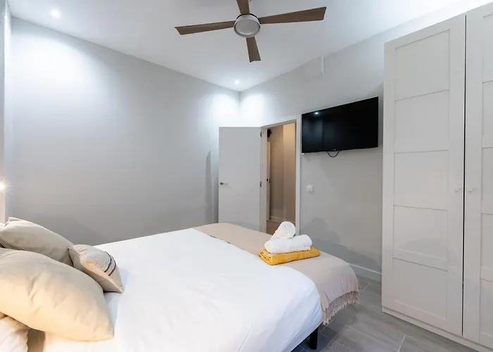 House Near The With Rooftop And Bbq Vakantiehuis *