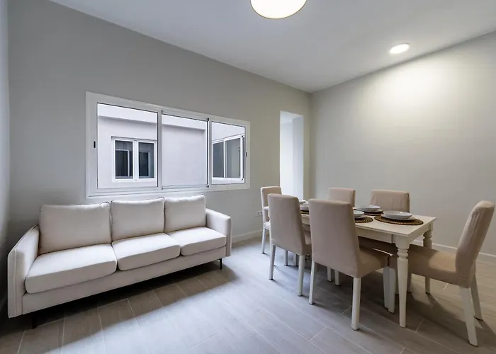 House Near The With Rooftop And Bbq Vakantiehuis *