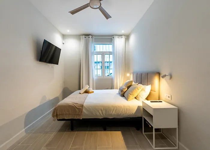 House Near The With Rooftop And Bbq 別荘