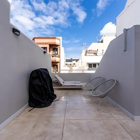 House Near The With Rooftop And Bbq Σπίτι διακοπών *