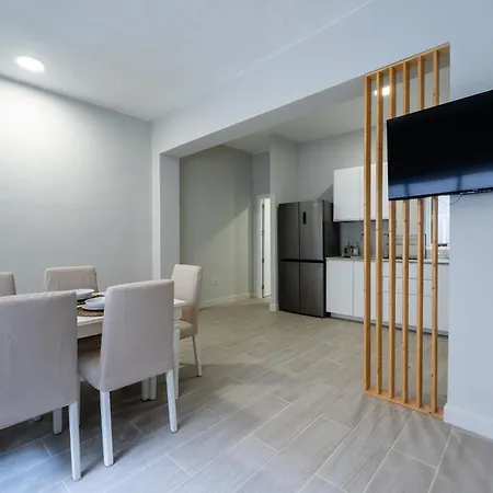 Holiday home House Near The With Rooftop And Bbq