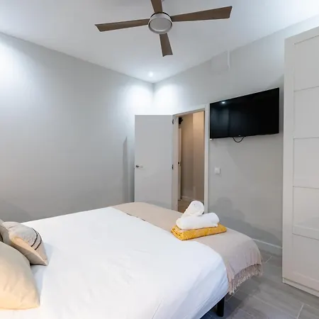 House Near The With Rooftop And Bbq Holiday home *