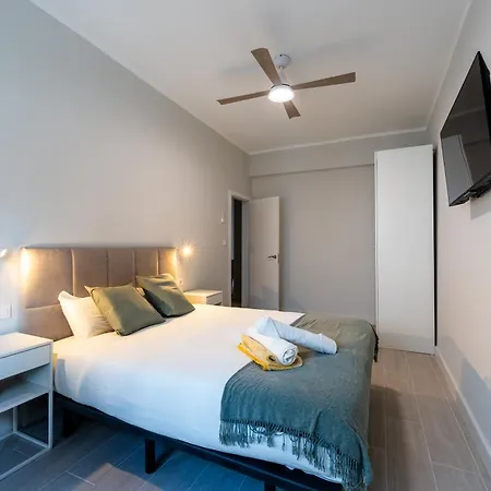 House Near The With Rooftop And Bbq Semesterbostad