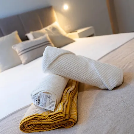 House Near The With Rooftop And Bbq *