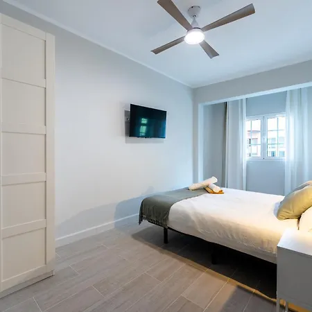 House Near The With Rooftop And Bbq