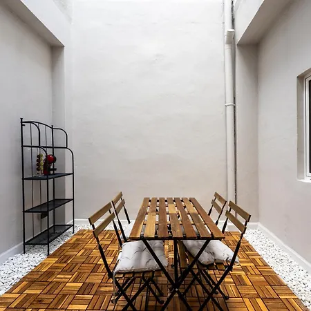 House Near The With Rooftop And Bbq *