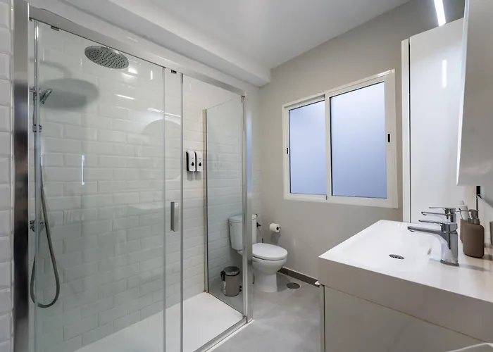 House Near The With Rooftop And Bbq Holiday home